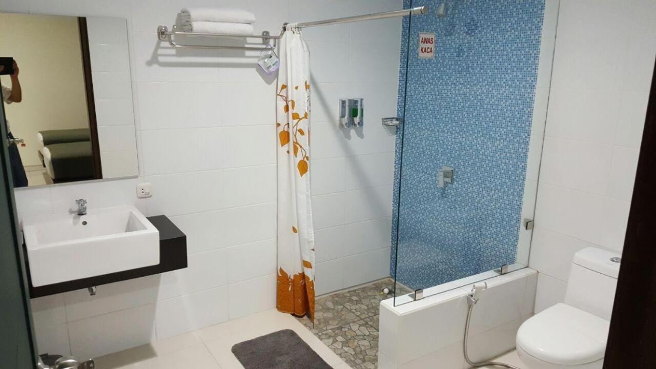 סלמן Hotel Aneka Baru מראה חיצוני תמונה