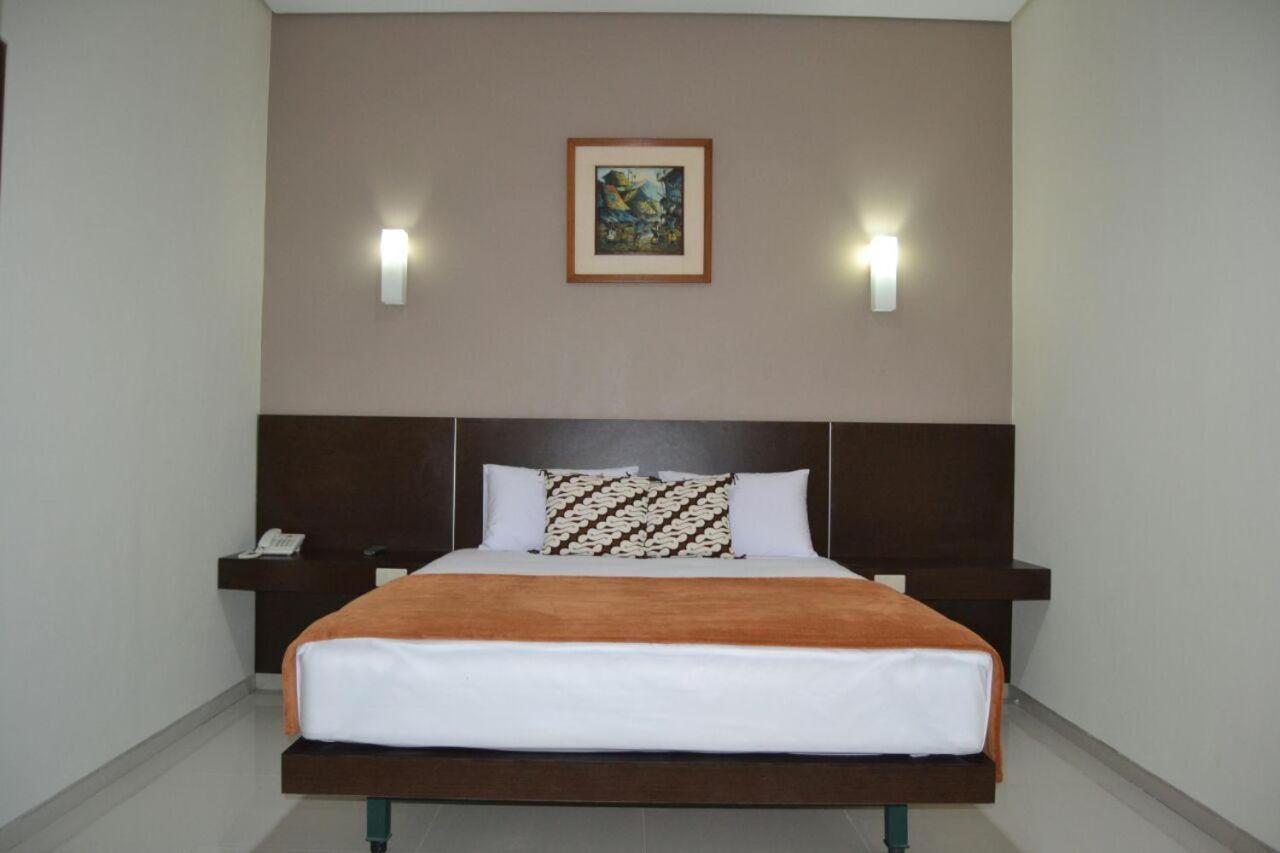 סלמן Hotel Aneka Baru מראה חיצוני תמונה