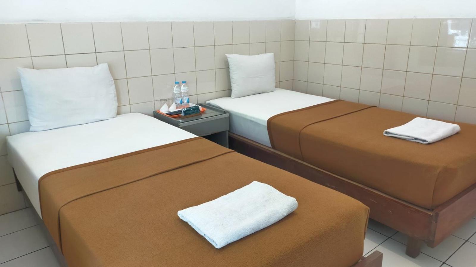 סלמן Hotel Aneka Baru מראה חיצוני תמונה