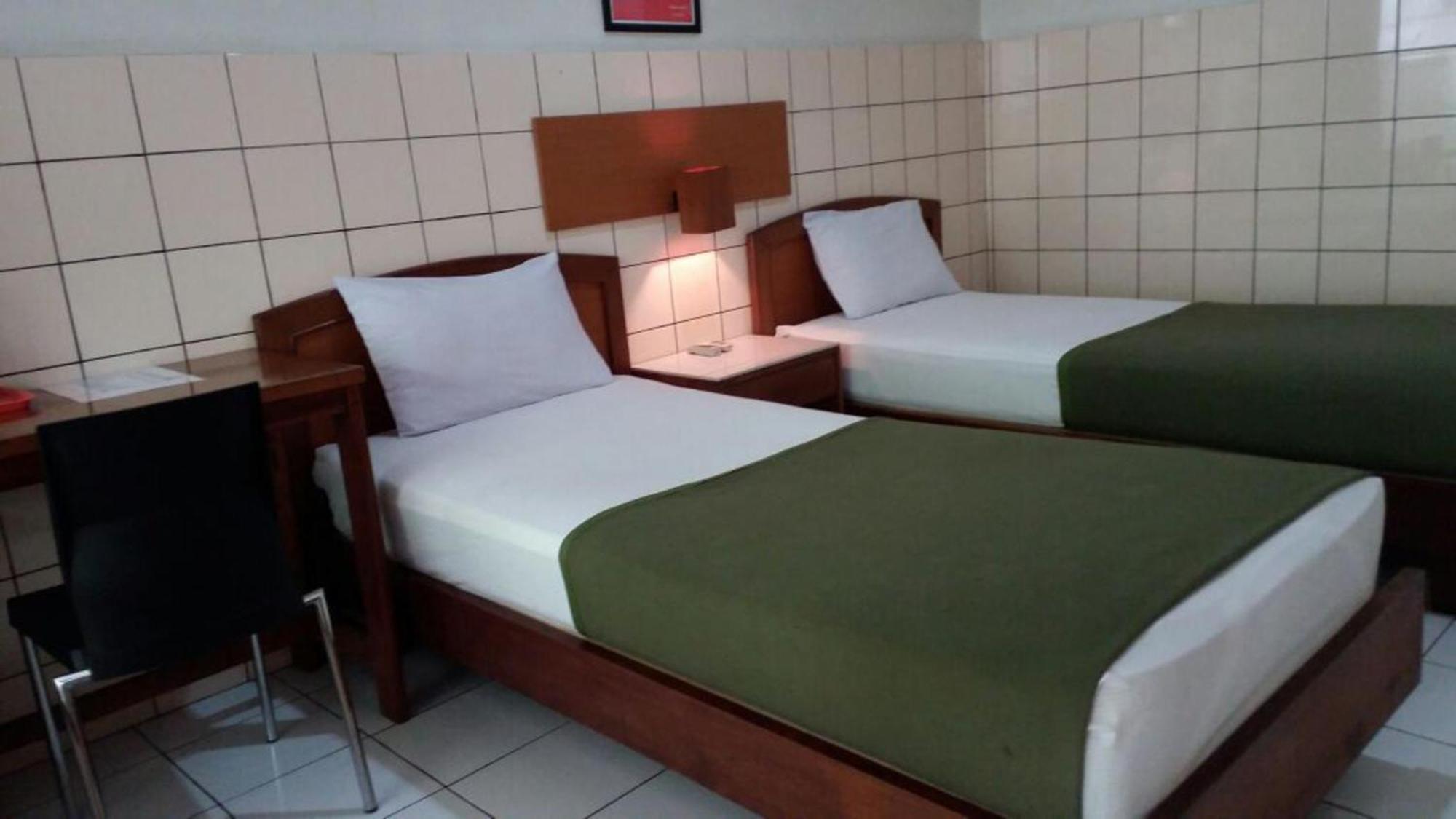 סלמן Hotel Aneka Baru מראה חיצוני תמונה